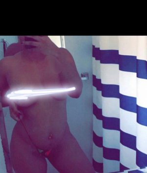 Jinette call girls in Forest Lake MN & sex parties